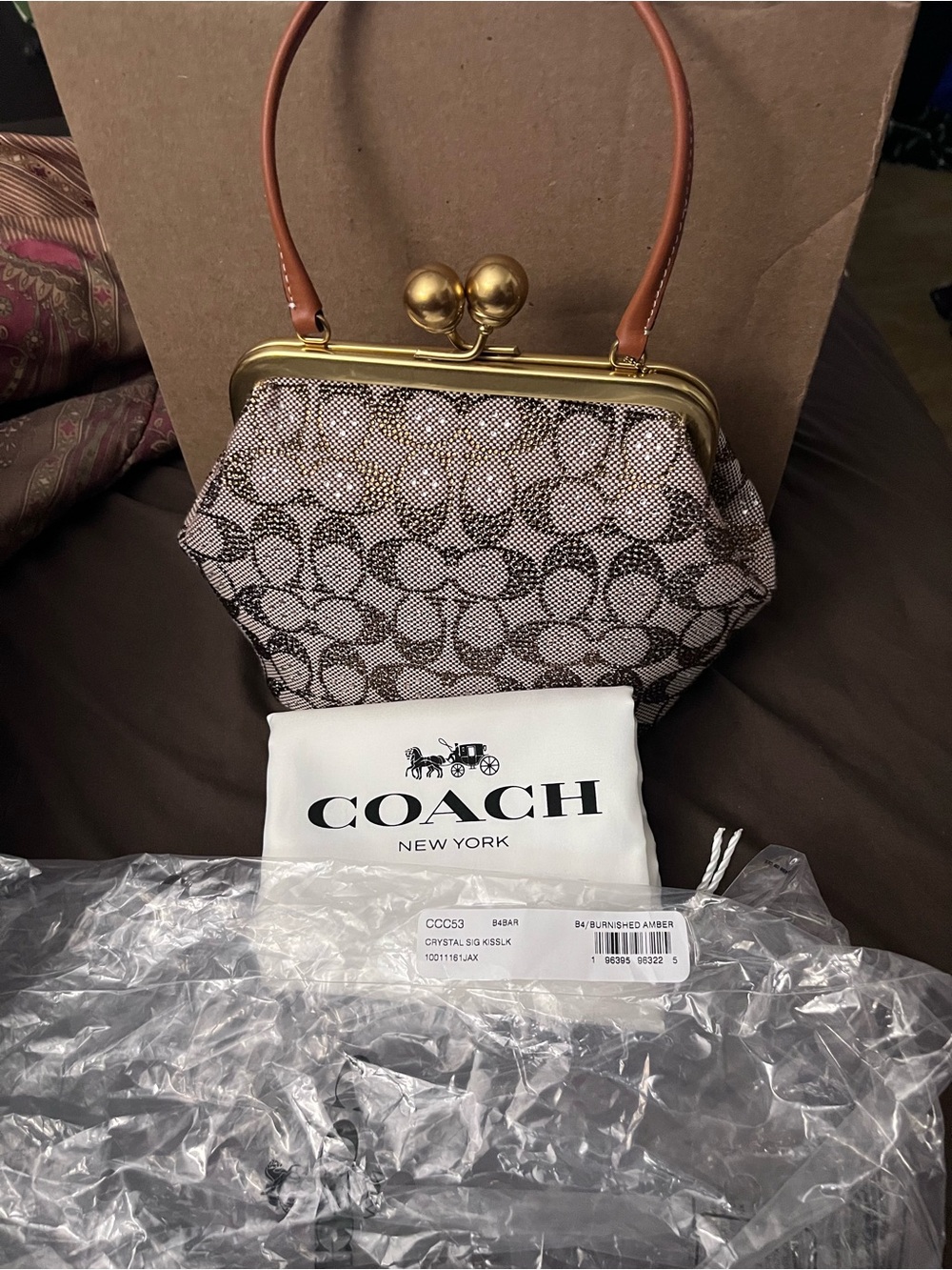 Coach Brown and Cream Signature Jacquard Kiss-Lock 16 - Picture 9 of 11